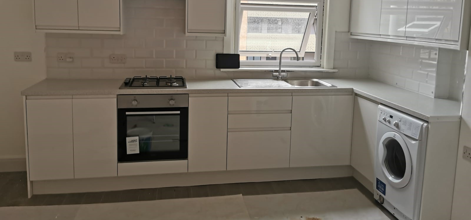 KFM Solutions Roofer London building contractor london sw19